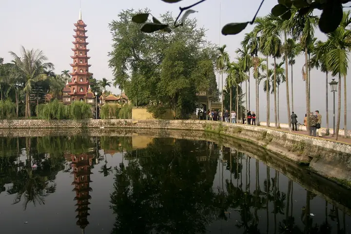 ทะเลสาบตะวันตก